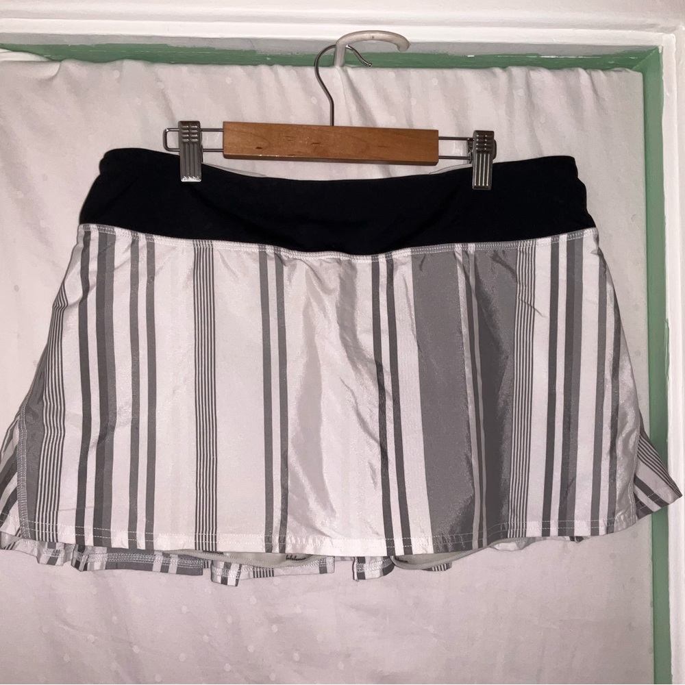 Lululemon | Grey Striped Tennis Skort | Size 10